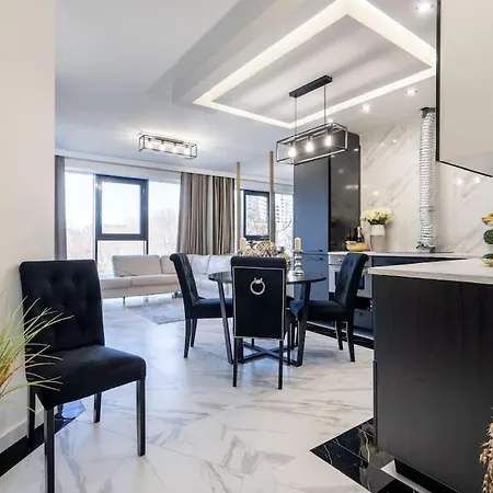 Park Reagana Luxusowo 2 Sypialnie Apartment